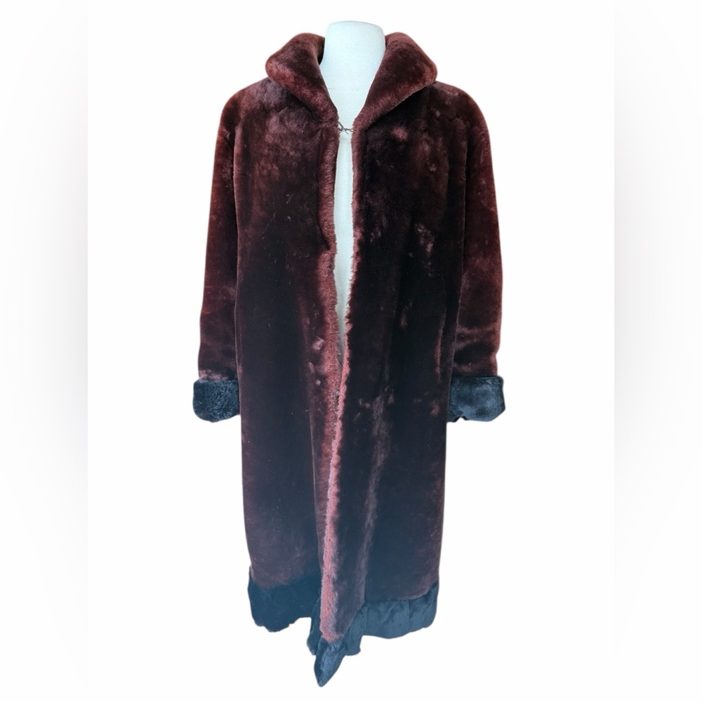 1950s/60s W.‎ Reichenberger Brown w/Black Trim Mouton Lamb Coat